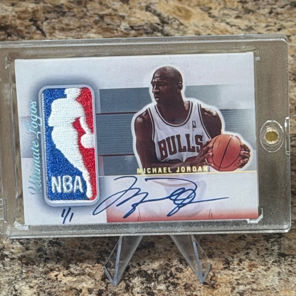 Michael Jordan Ultimate Logos patch card autographed facsimile auto signature